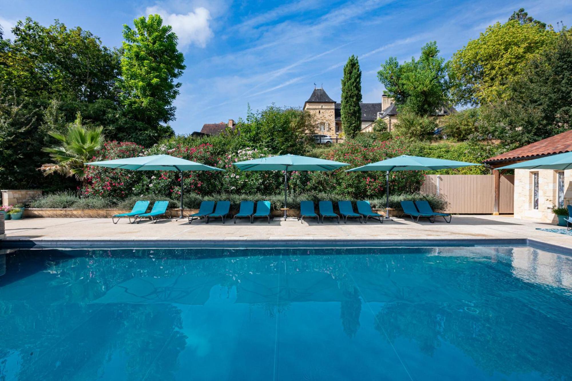 Lo Petit Cretsou Bed and Breakfast Simeyrols Εξωτερικό φωτογραφία