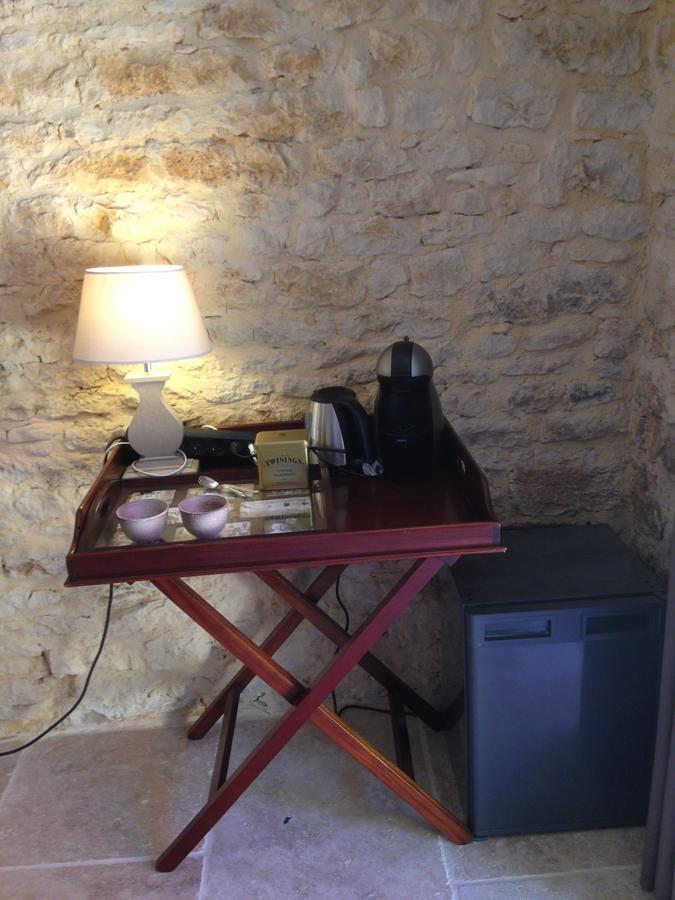 Lo Petit Cretsou Bed and Breakfast Simeyrols Εξωτερικό φωτογραφία